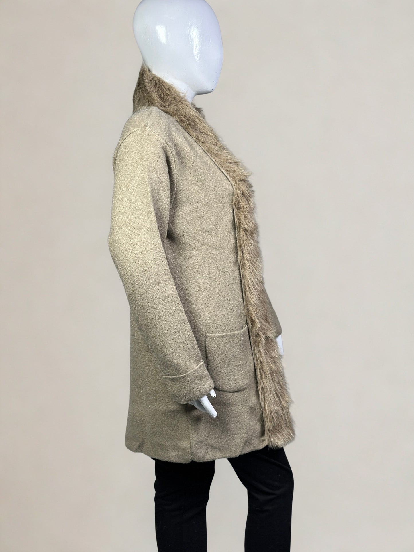 Fur Trim Winter Luxe Shrug – Premium Wool Collection