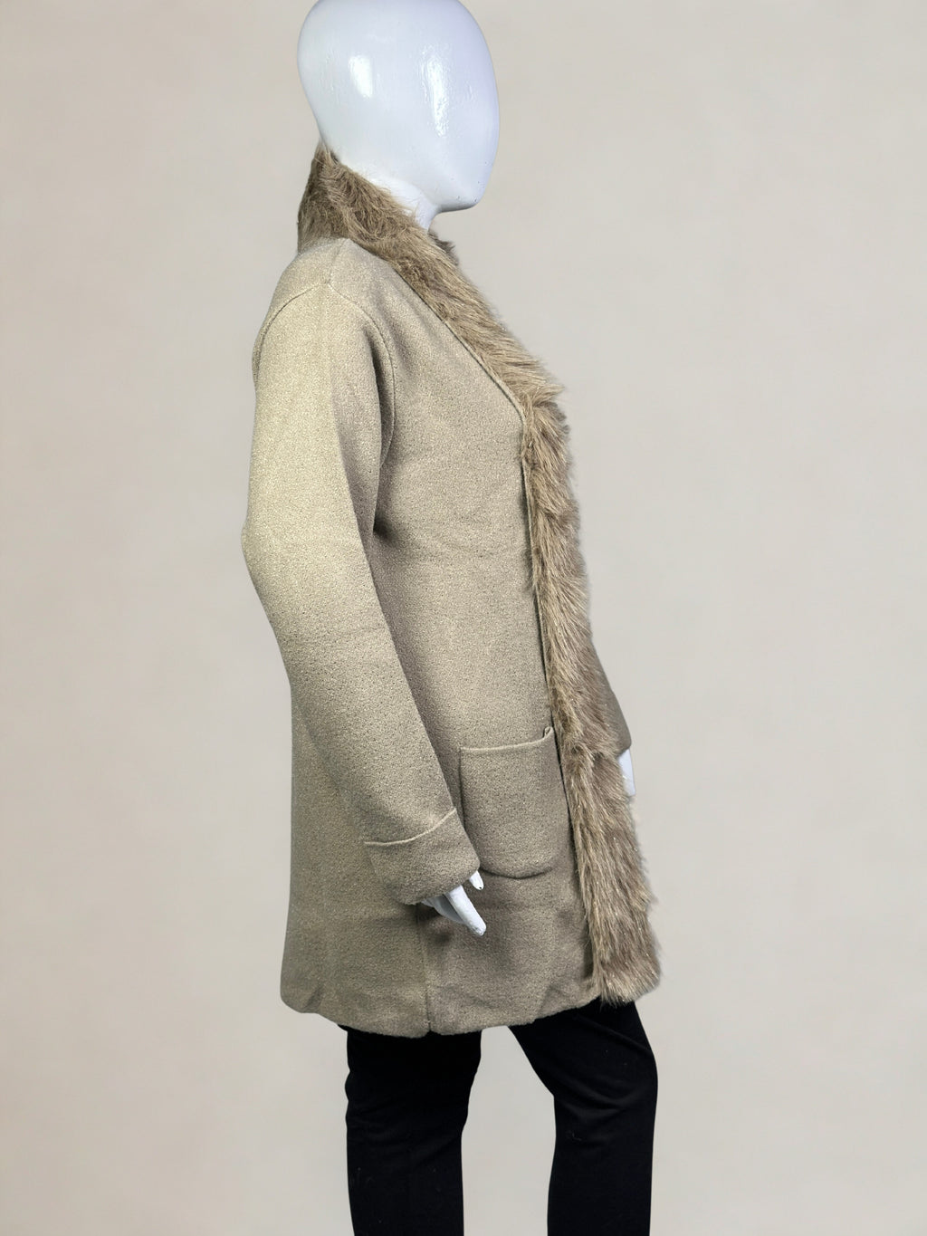 Fur Trim Winter Luxe Shrug – Premium Wool Collection