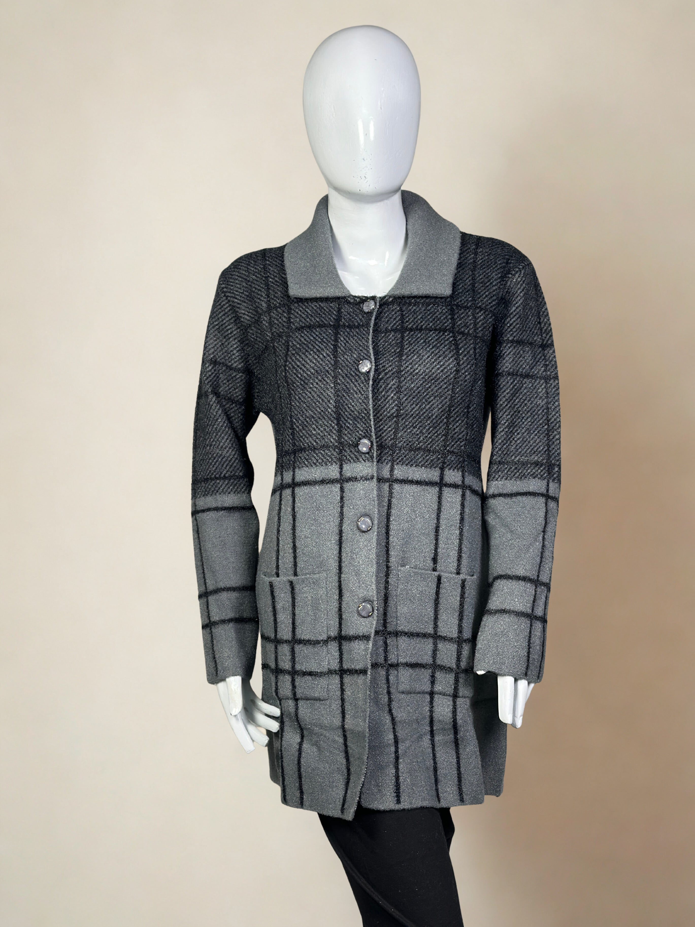 Long Collar Checker Knit Sweater in Crystal Wool