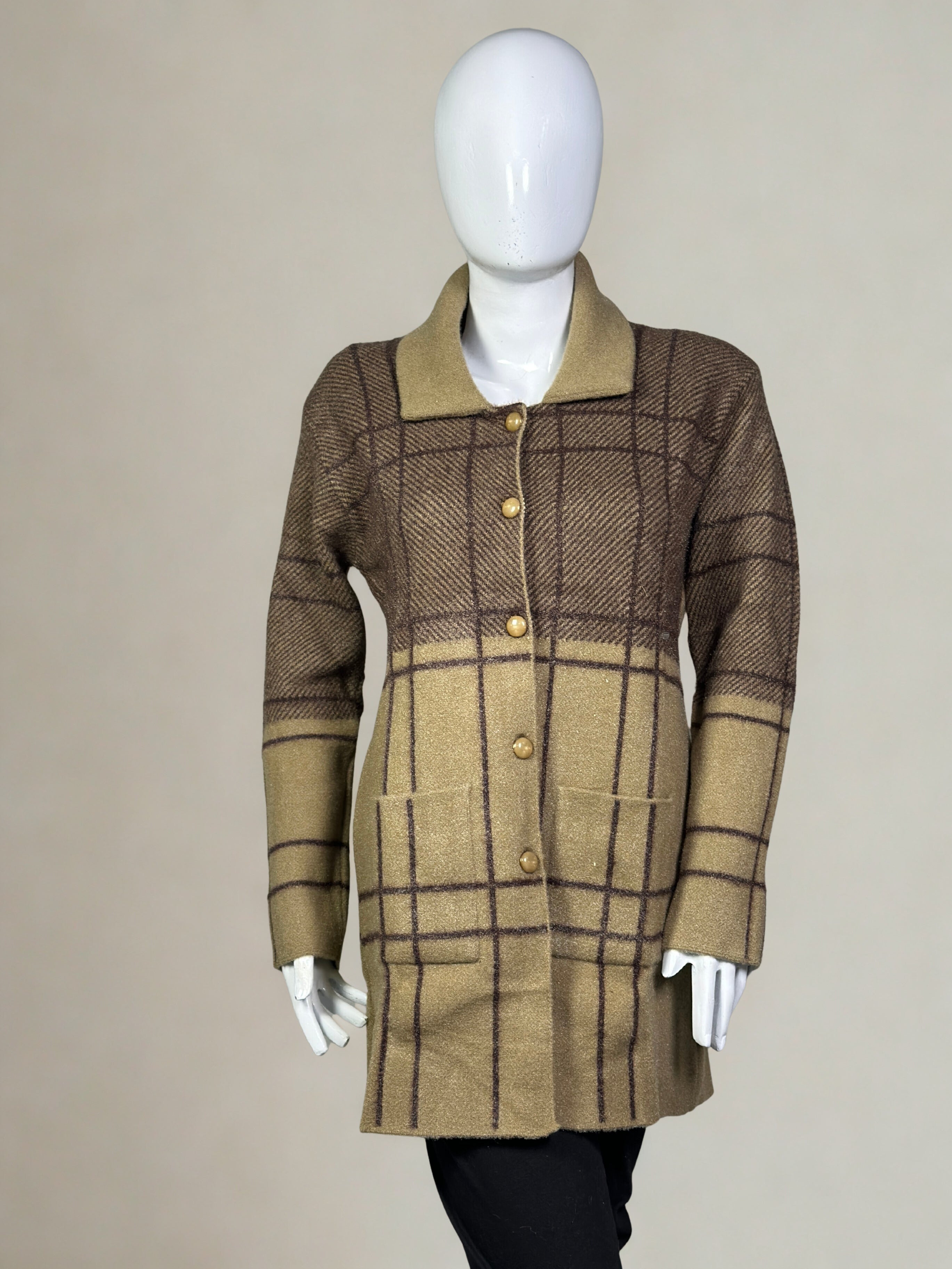 Long Collar Checker Knit Sweater in Crystal Wool