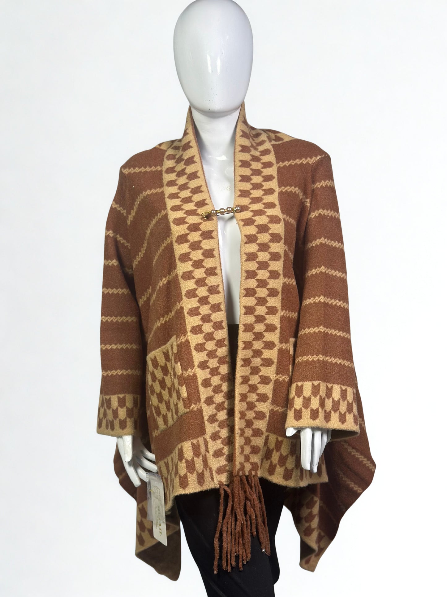 Geometric Wool CapeShawl With Pockets – Premium Winter Wrap