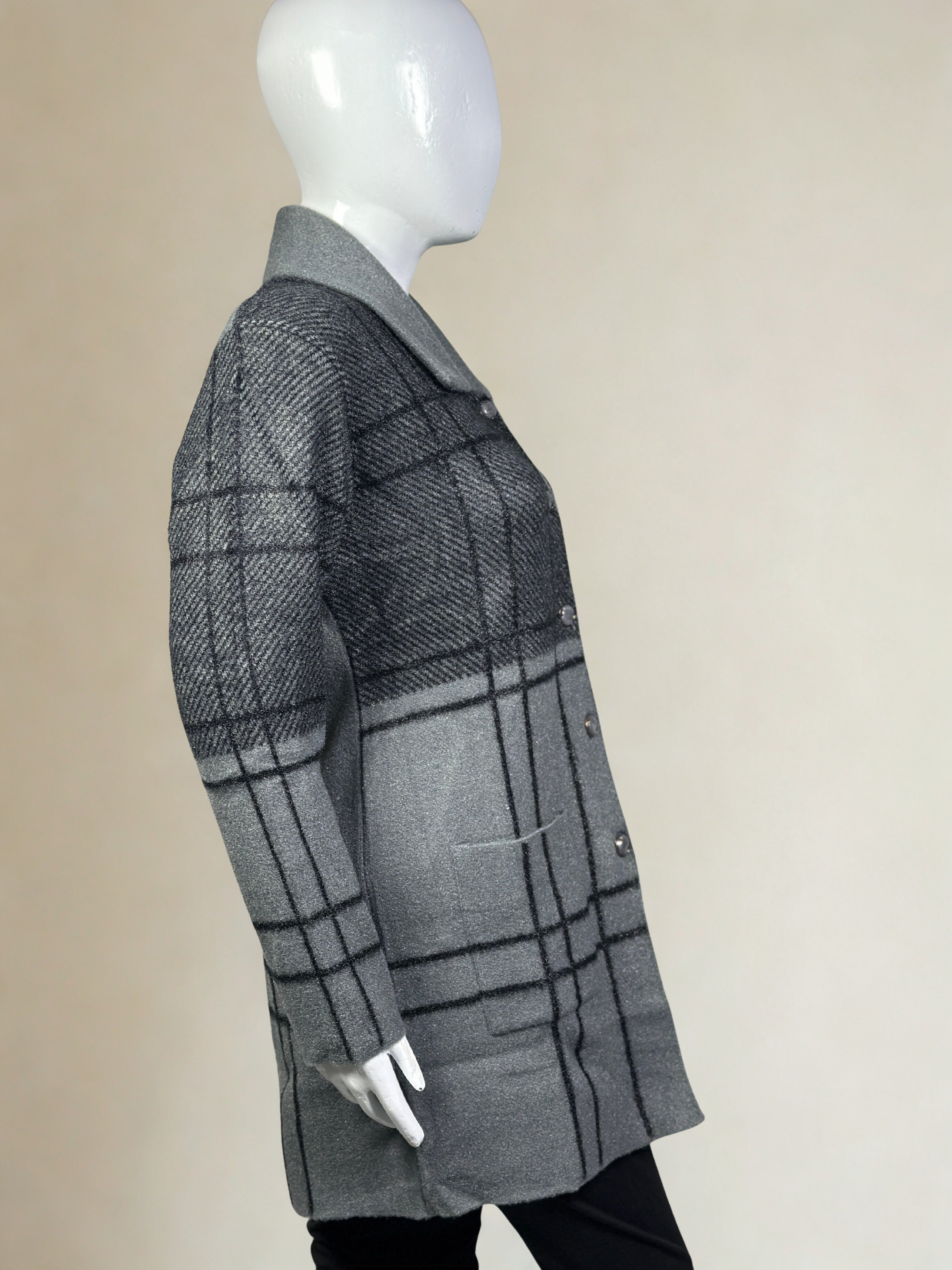 Long Collar Checker Knit Sweater in Crystal Wool